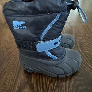 Sorel toddler boys snow boots, size 9